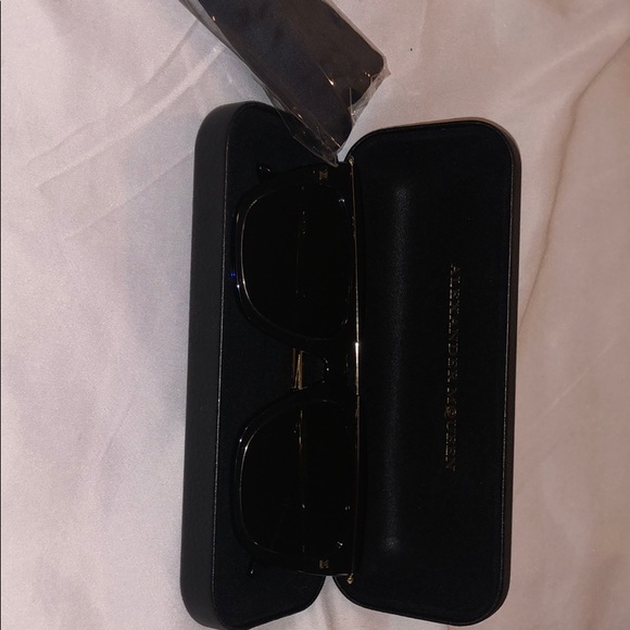 BRAND NEW Alexander McQueen Sunglasses - Picture 4 of 9